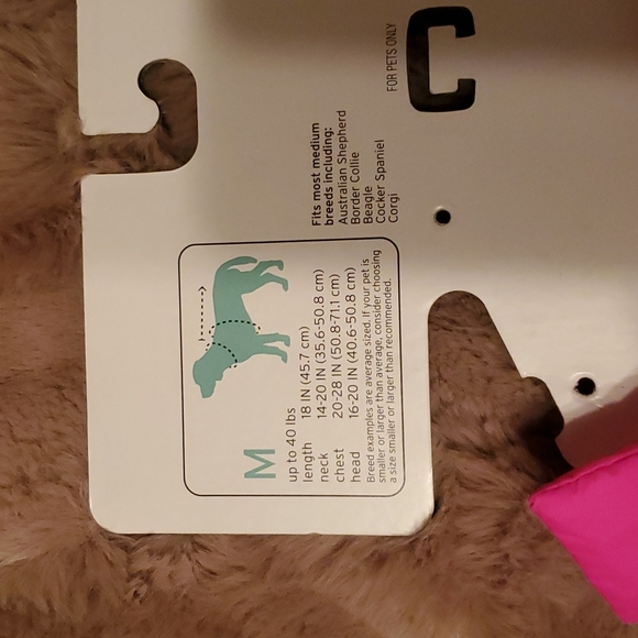 Boots and Barkley Medium Puffer Vest for dogs. - Picture 3 of 4